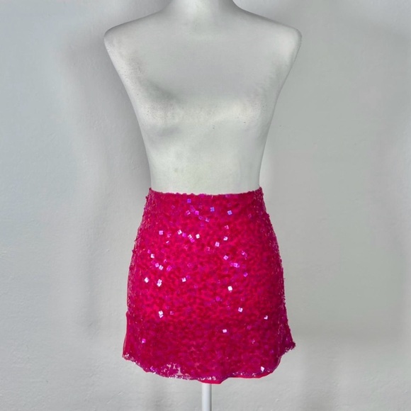 Charlotte Russe Dresses & Skirts - Y2k Charlotte Russe Hot Pink Sequined Skirt